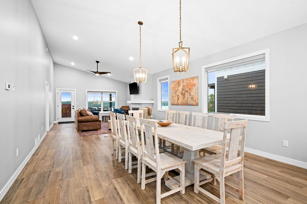 RiverWest Stones Throw Chalet