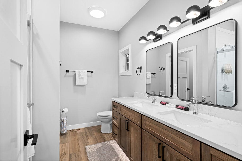 RiverWest Stones Throw Chalet