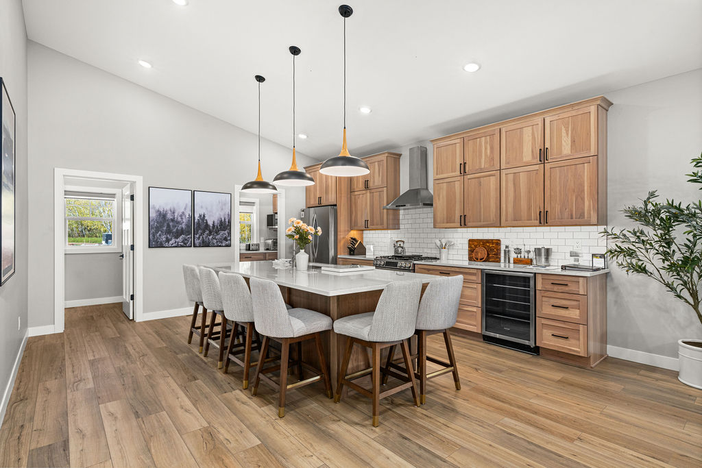 RiverWest Rivers Edge on the River - 25% off Ski Tickets - Brand New - Hot Tub