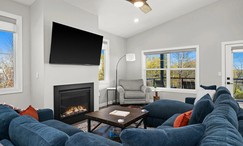 RiverWest Rivers Edge -River View - -Pet Free - Hot Tub