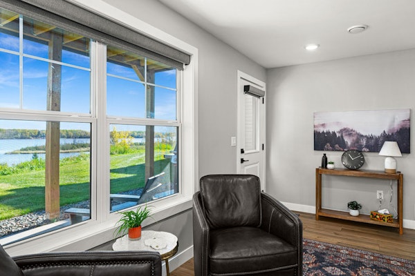 RiverWest Kayak View -Riverview-Dog Friendly -25% off Ski Tickets