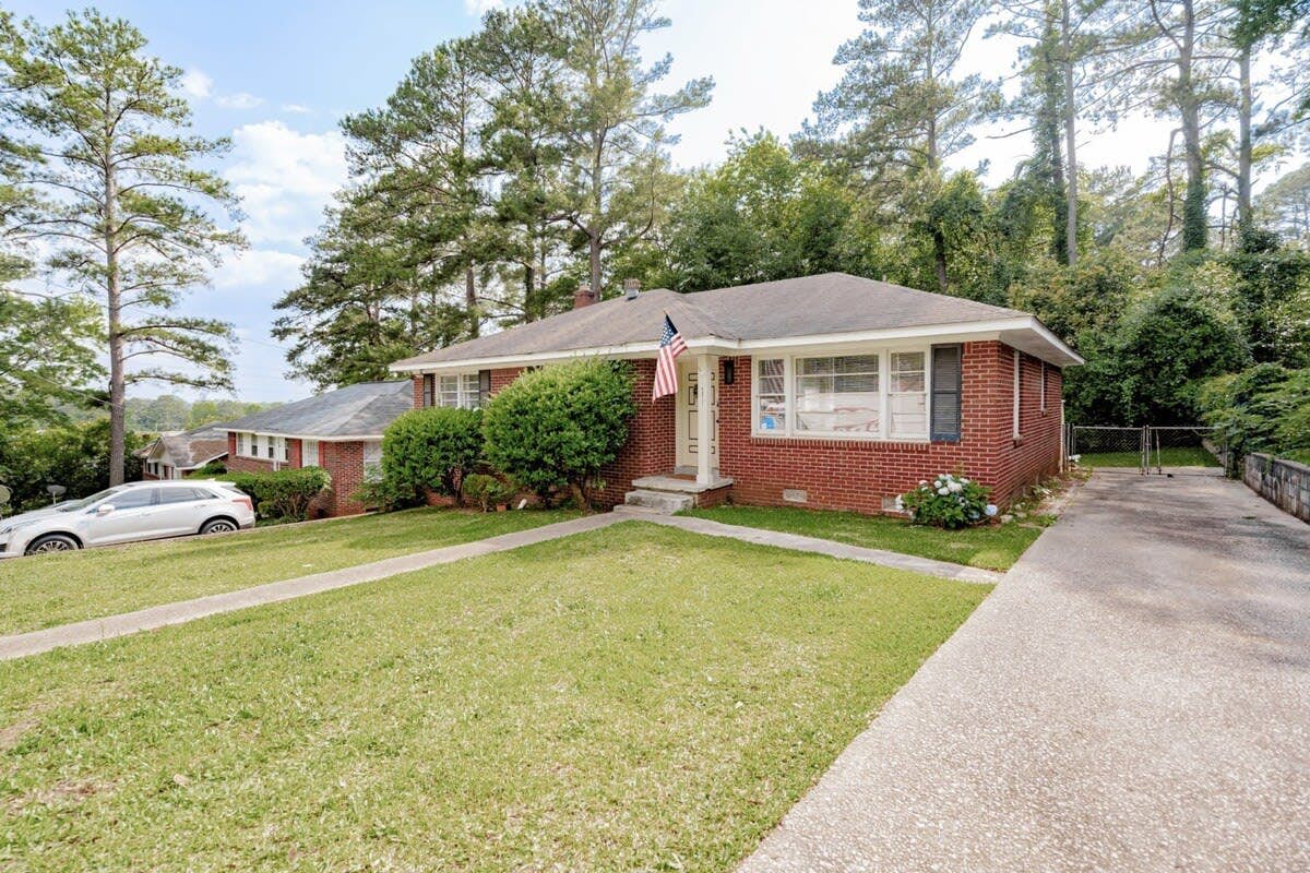 Z_4017RnnieSt_Columbia