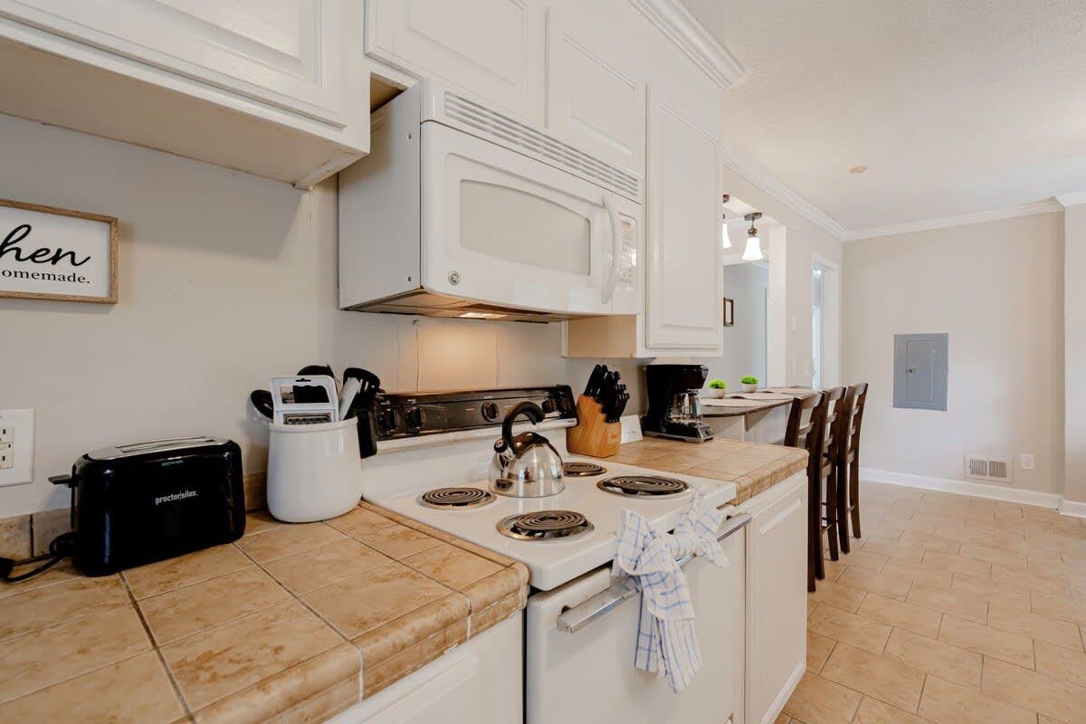 Z_4017RnnieSt_Columbia