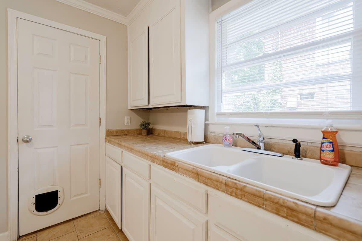 Z_4017RnnieSt_Columbia