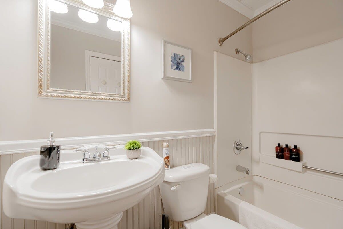 Z_4017RnnieSt_Columbia