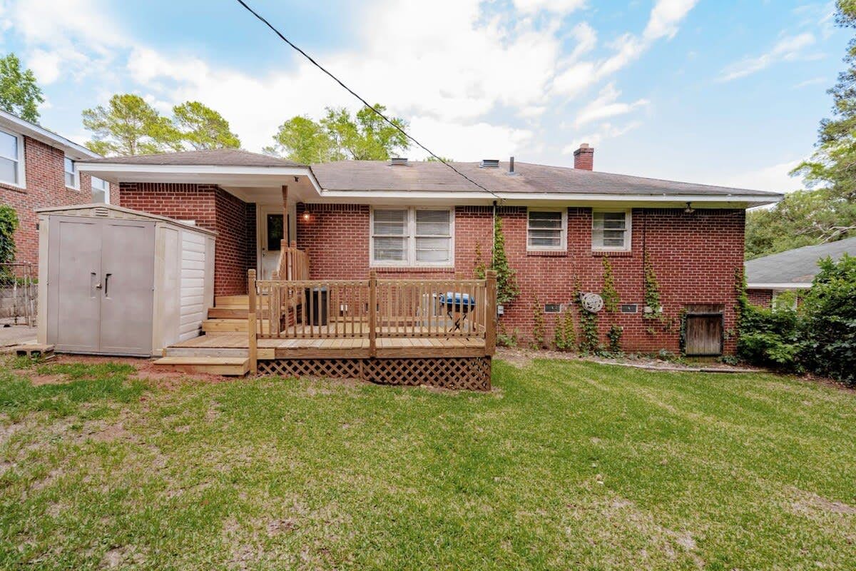 Z_4017RnnieSt_Columbia