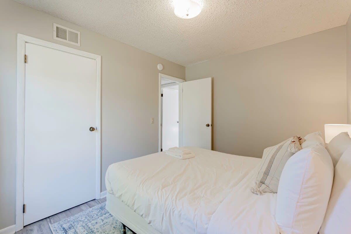 V_125WynnsmTr_Lexington