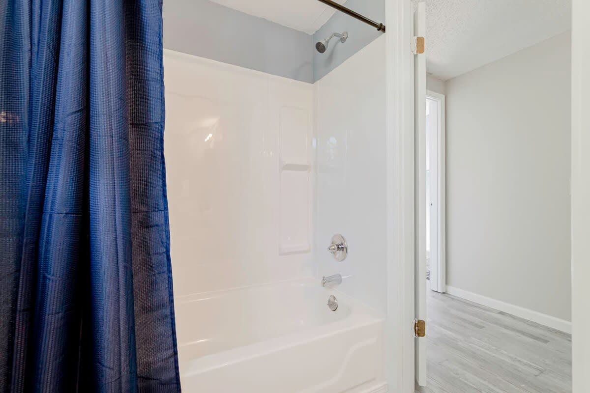 V_125WynnsmTr_Lexington