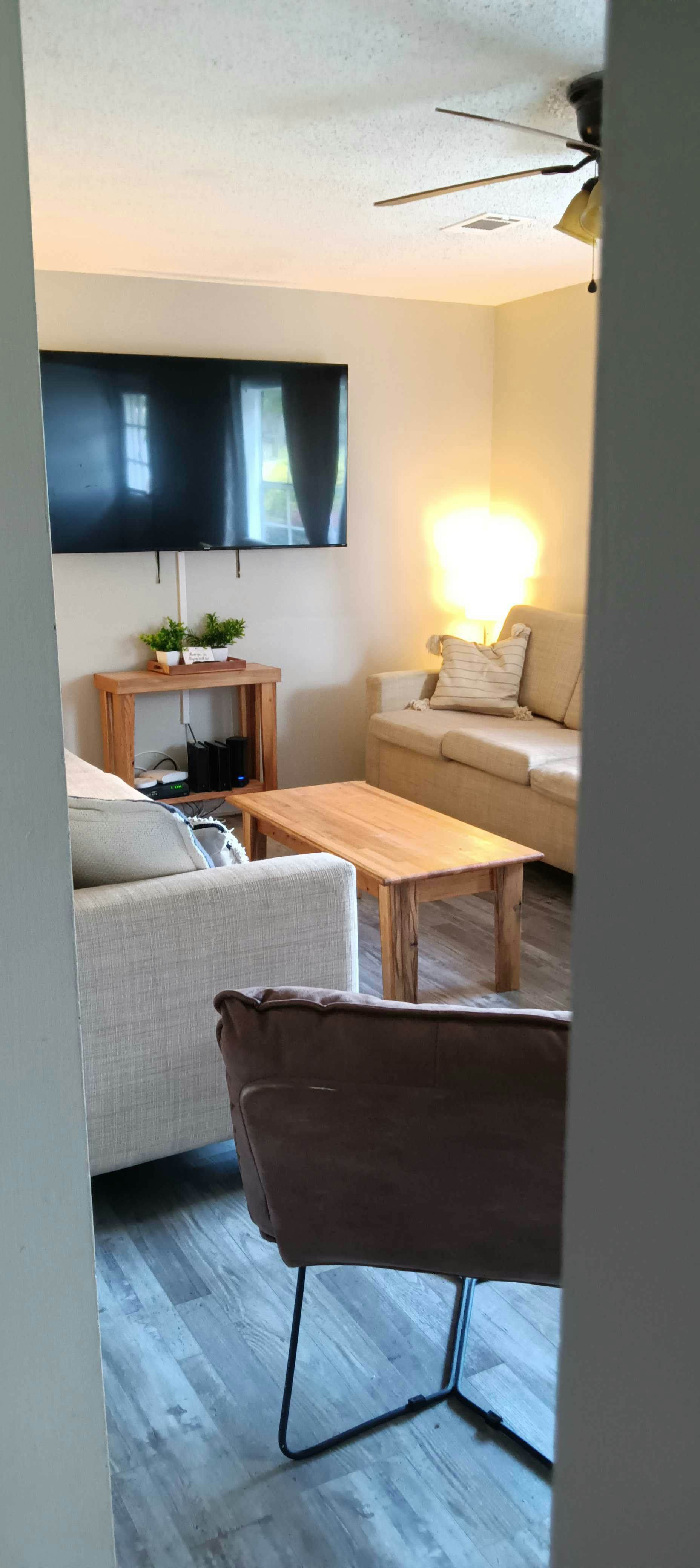 V_125WynnsmTr_Lexington