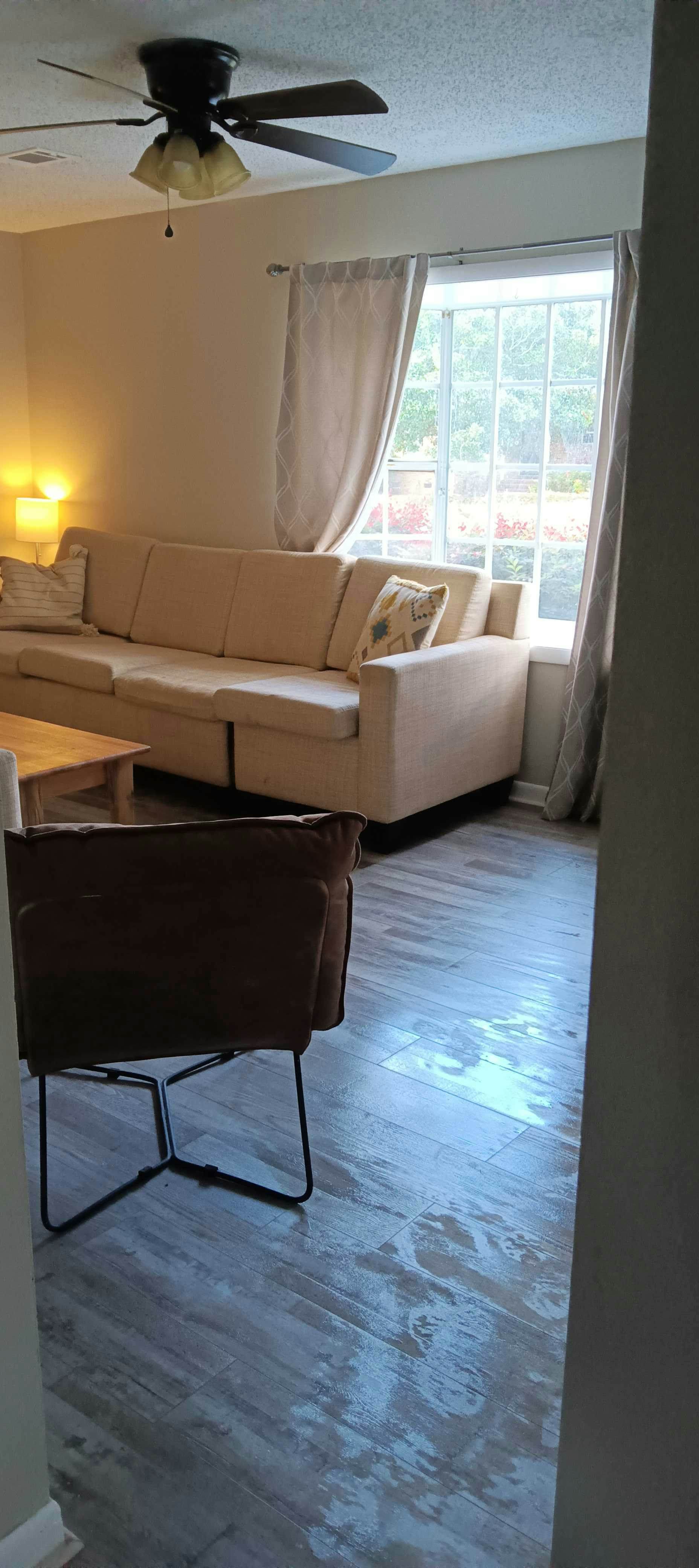 V_125WynnsmTr_Lexington