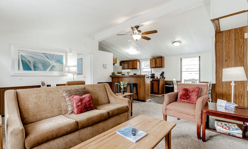 15mins to Downtown- Adorable on Taylor, Both Units