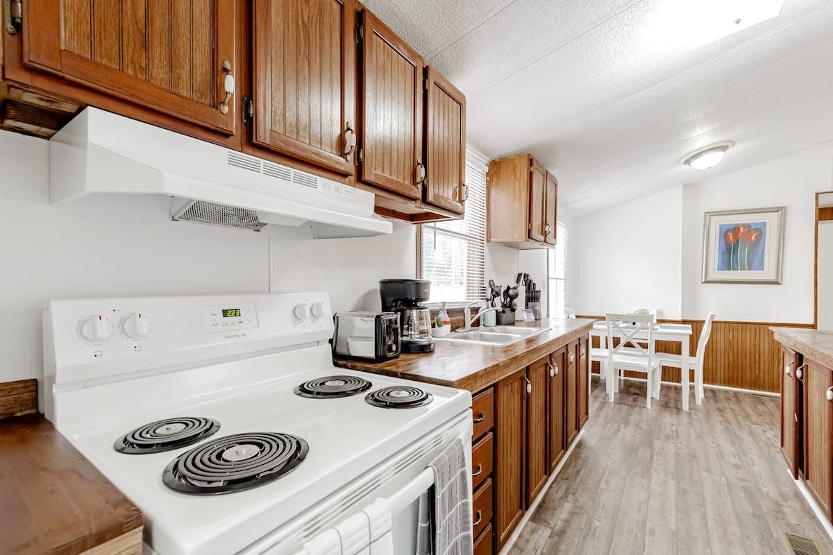 V_409TylrSt_C_West_Columbia