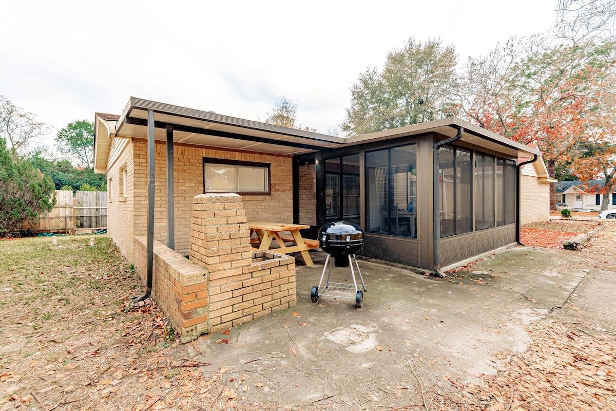 V_409TylrSt_C_West_Columbia