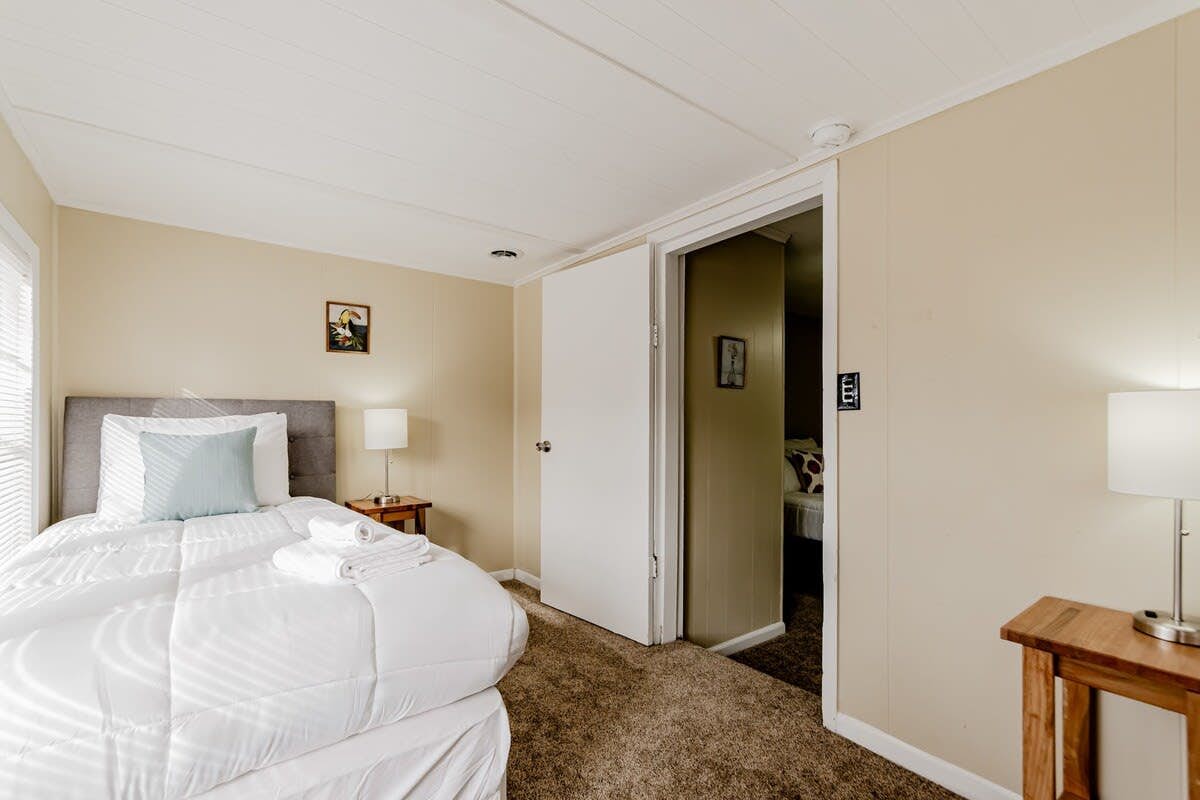 V_409TylrSt_C_West_Columbia