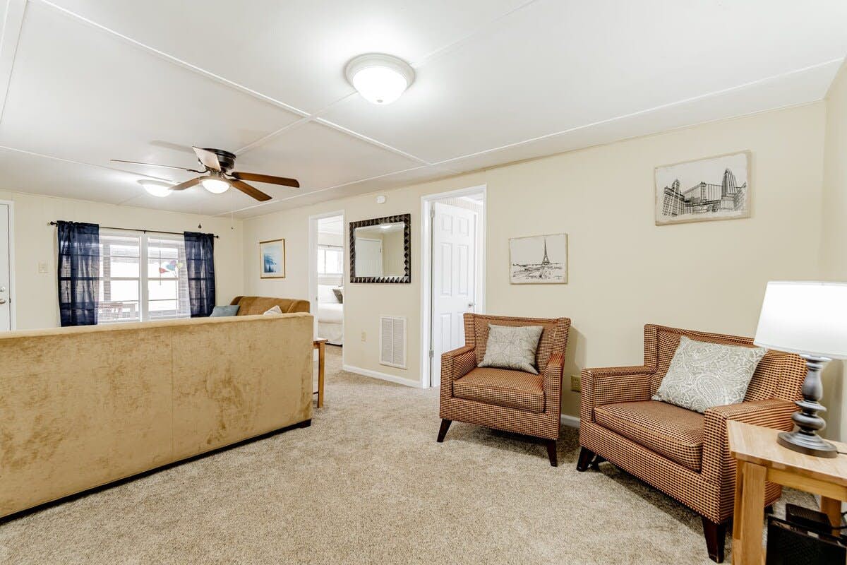 V_409TylrSt_C_West_Columbia