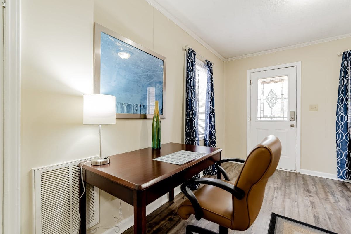 V_409TylrSt_C_West_Columbia