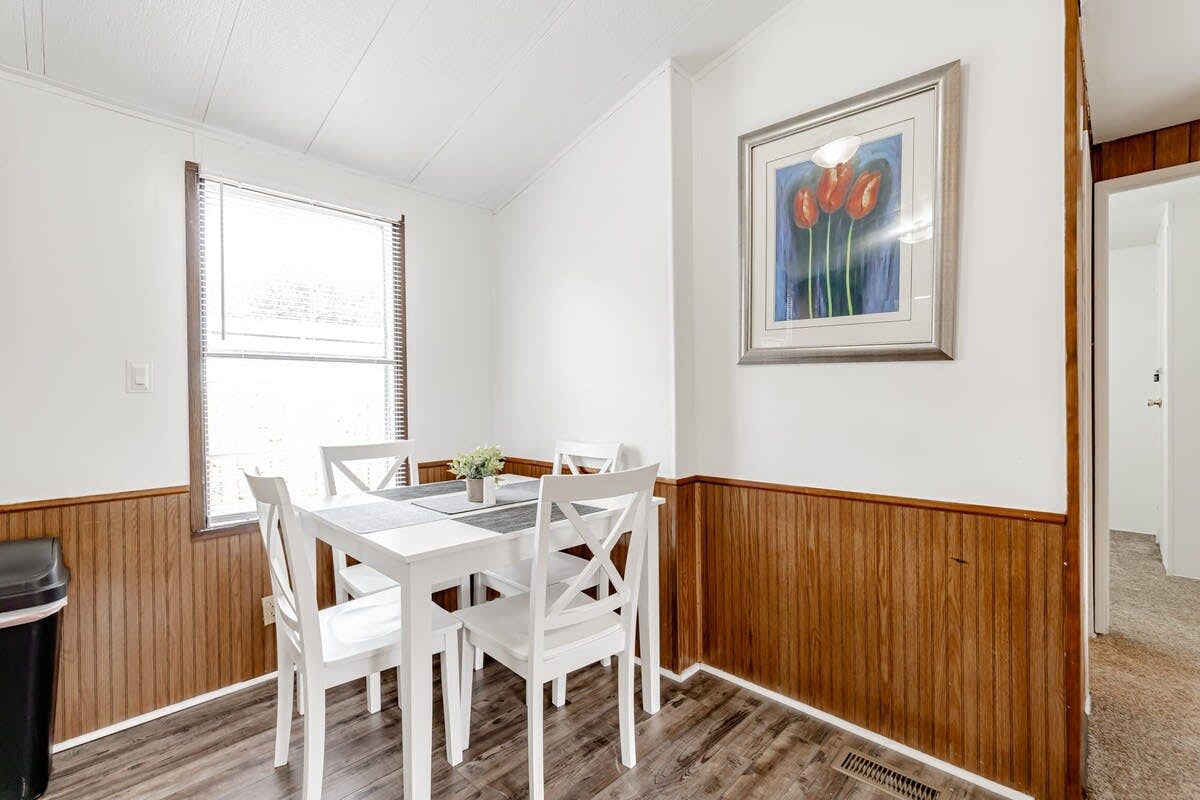 V_409TylrSt_C_West_Columbia