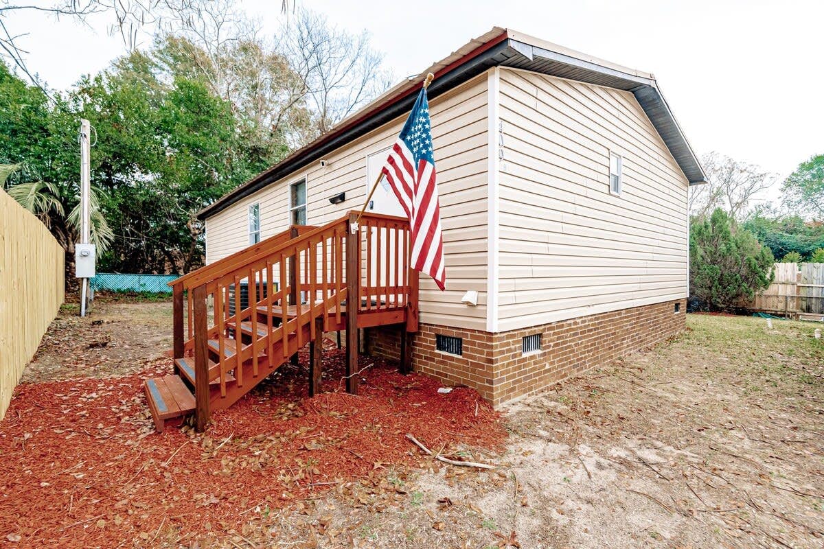 V_409TylrSt_C_West_Columbia