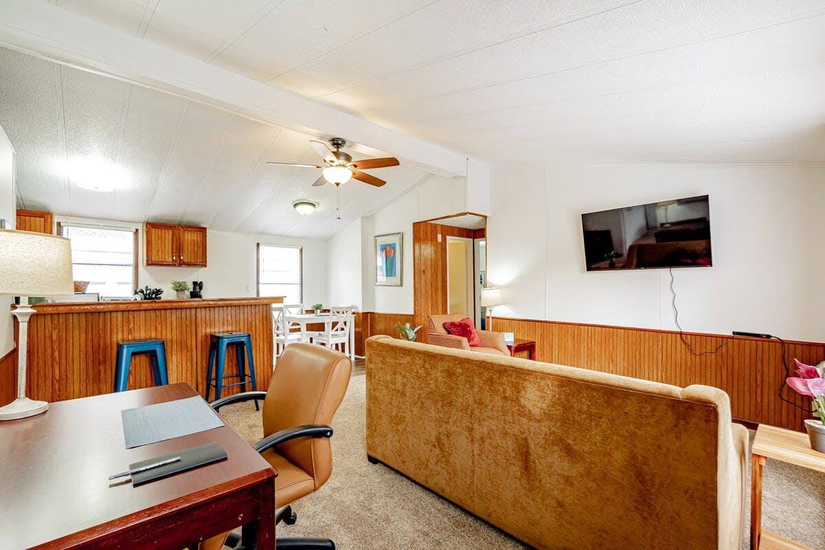 V_409TylrSt_C_West_Columbia