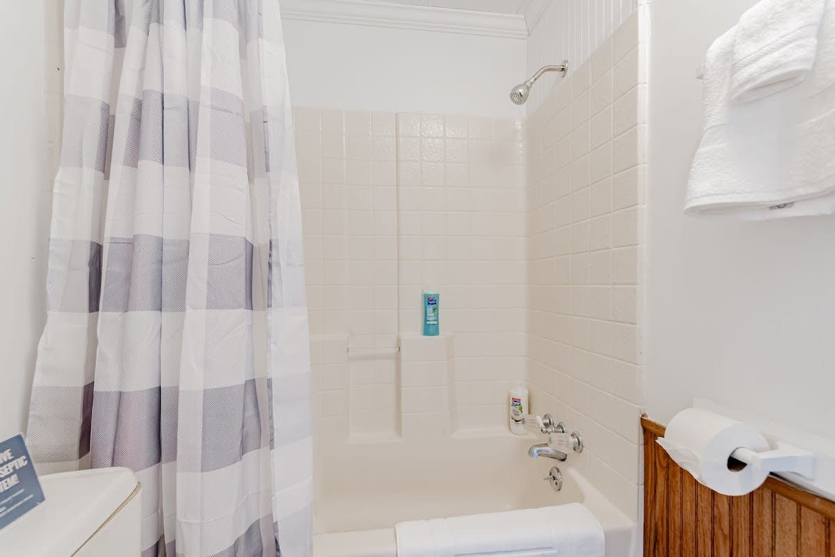 V_409TylrSt_C_West_Columbia