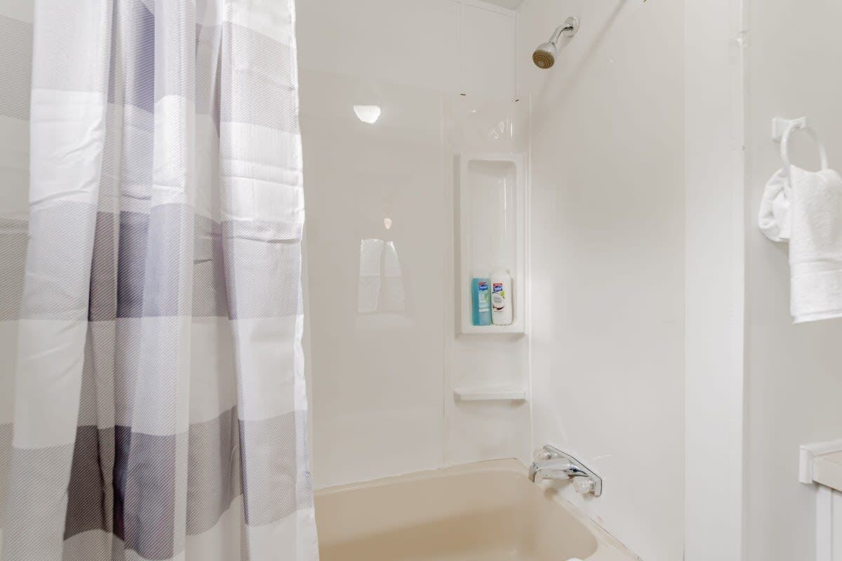 V_409TylrSt_C_West_Columbia