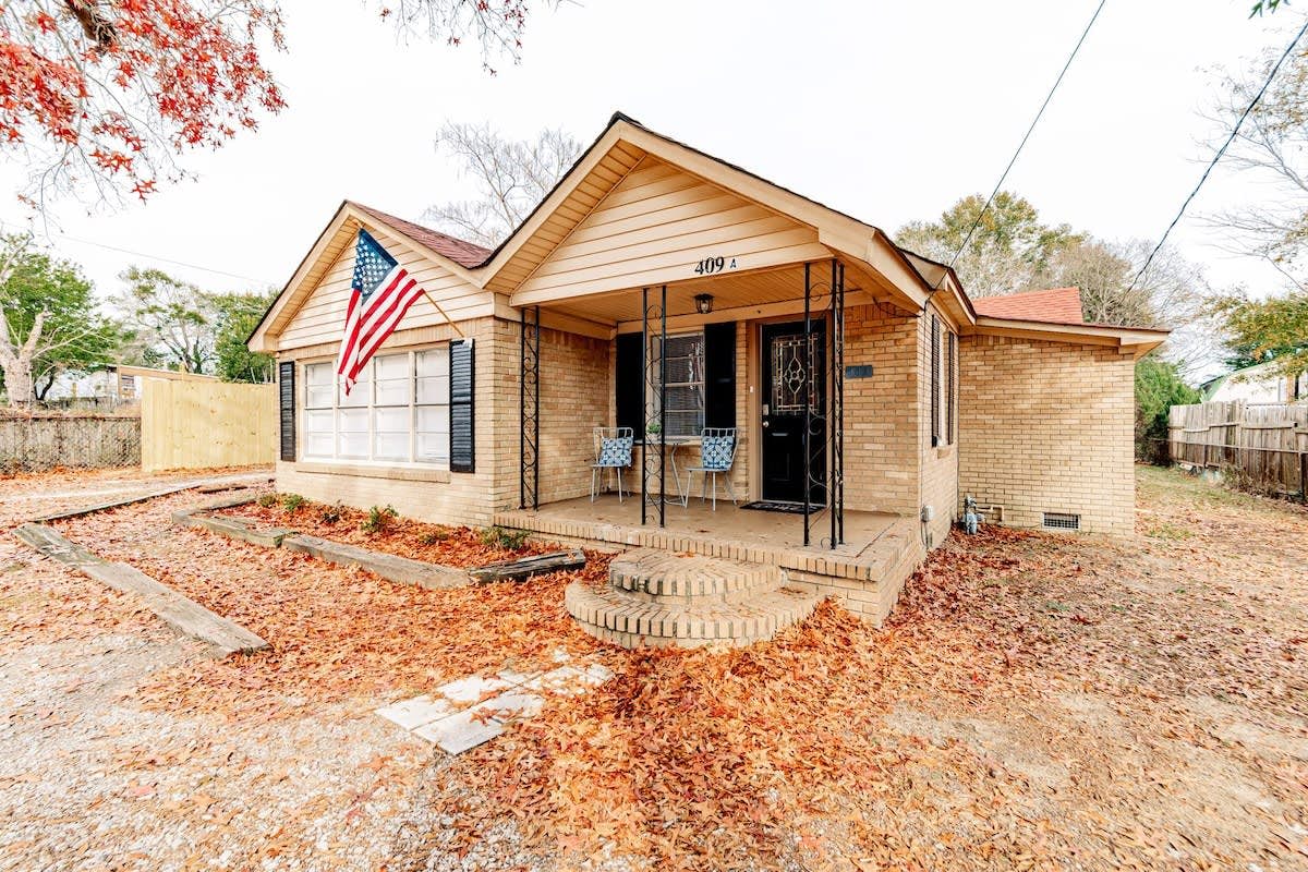 V_409TylrSt_C_West_Columbia