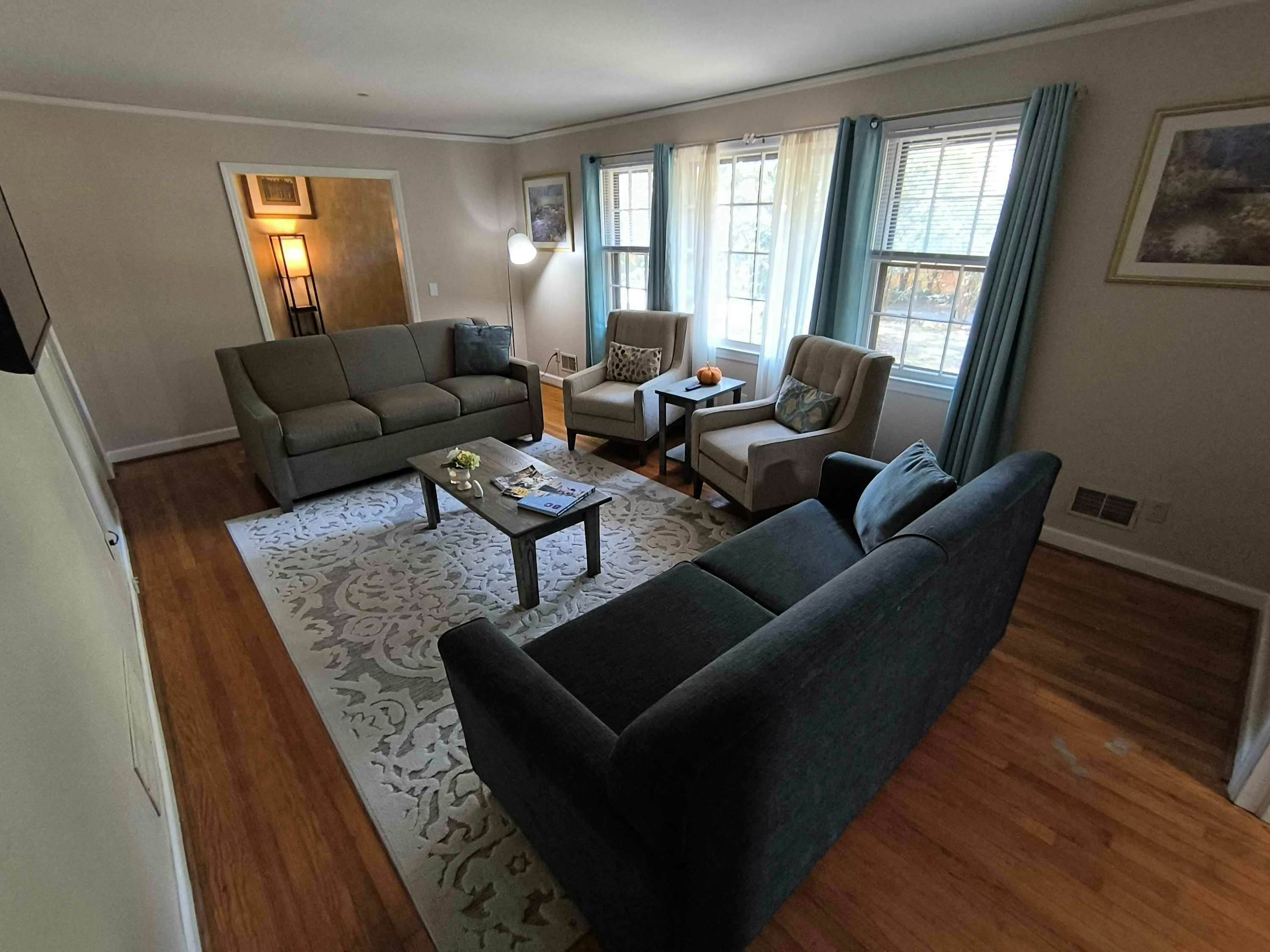 O_6316GrssPnt_Columbia