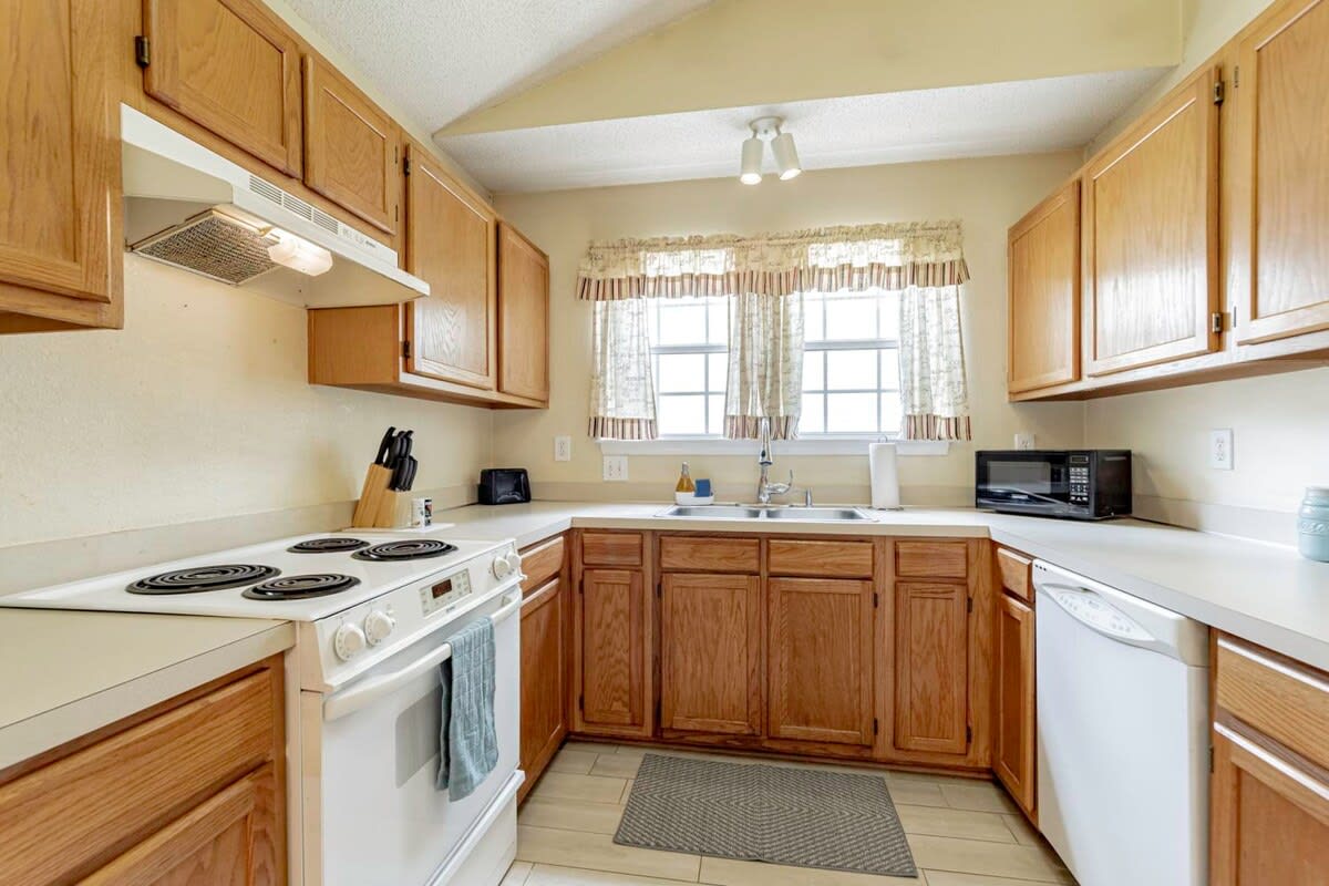 5min to lake & 20 to Columbia - Aerie Oaks Cottage