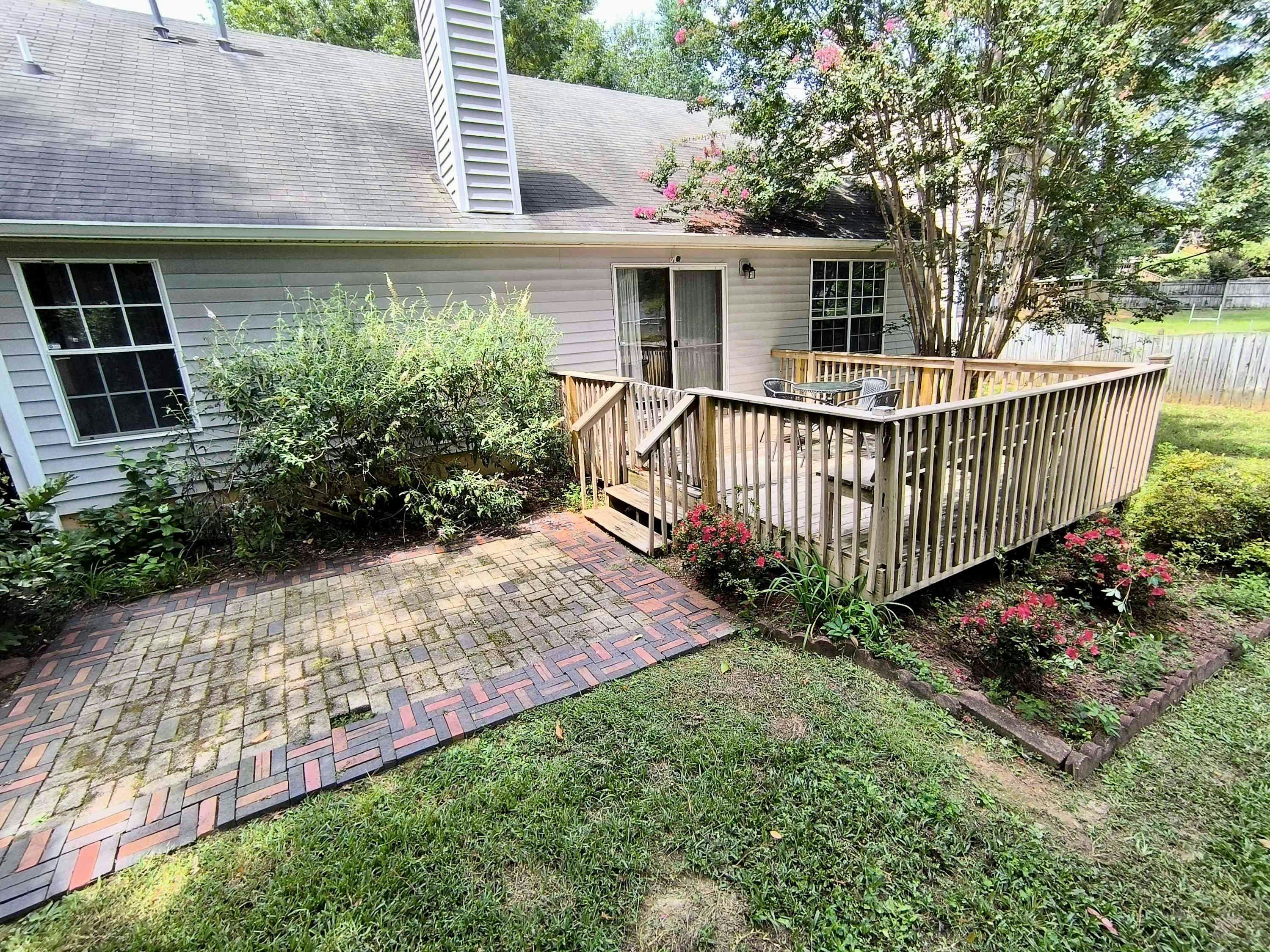 L_818Bentley_Lexington