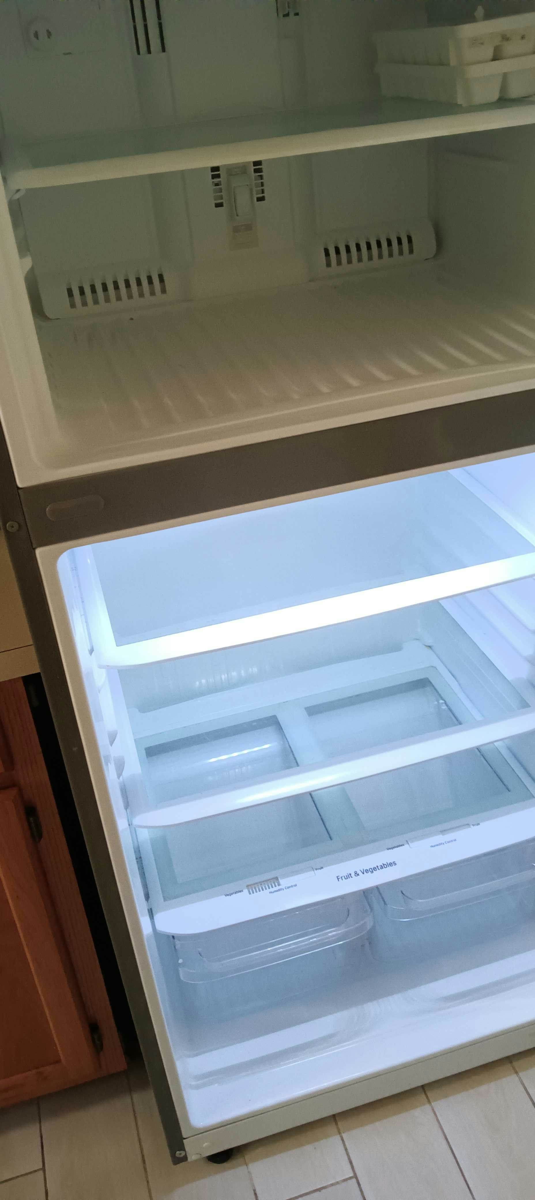 L_818Bentley_Lexington