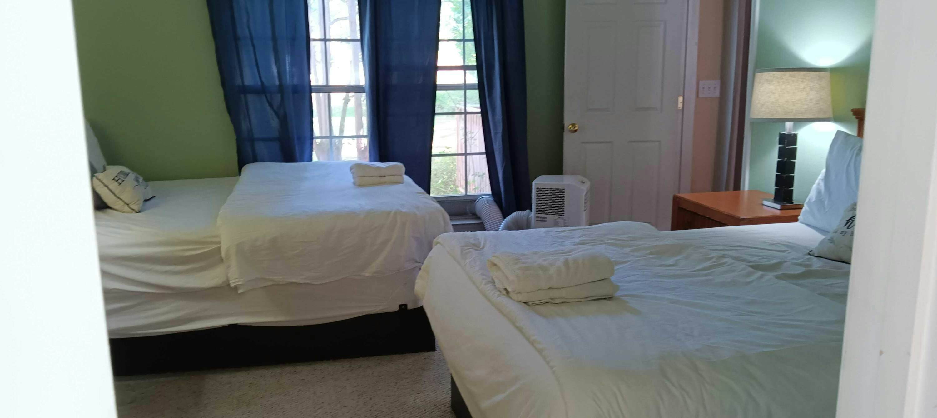 L_818Bentley_Lexington