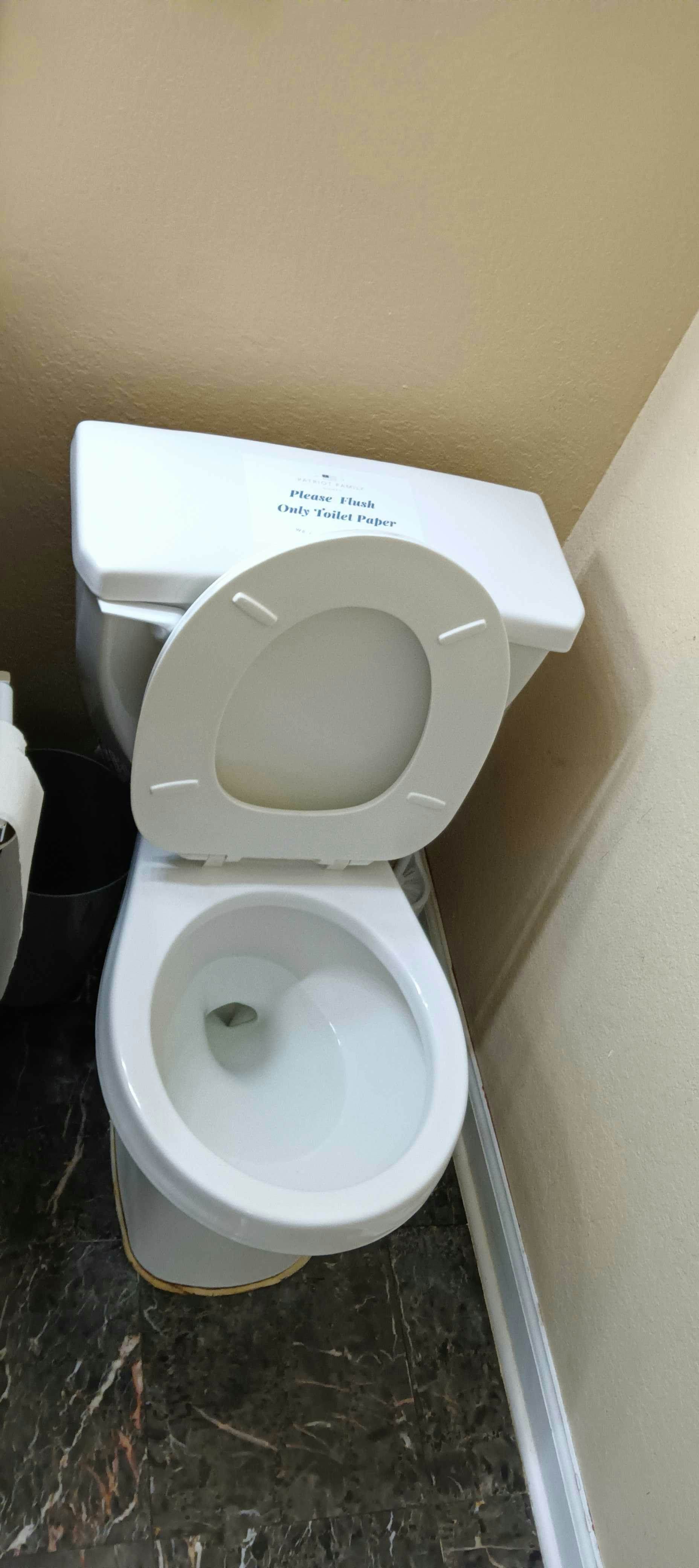 L_818Bentley_Lexington