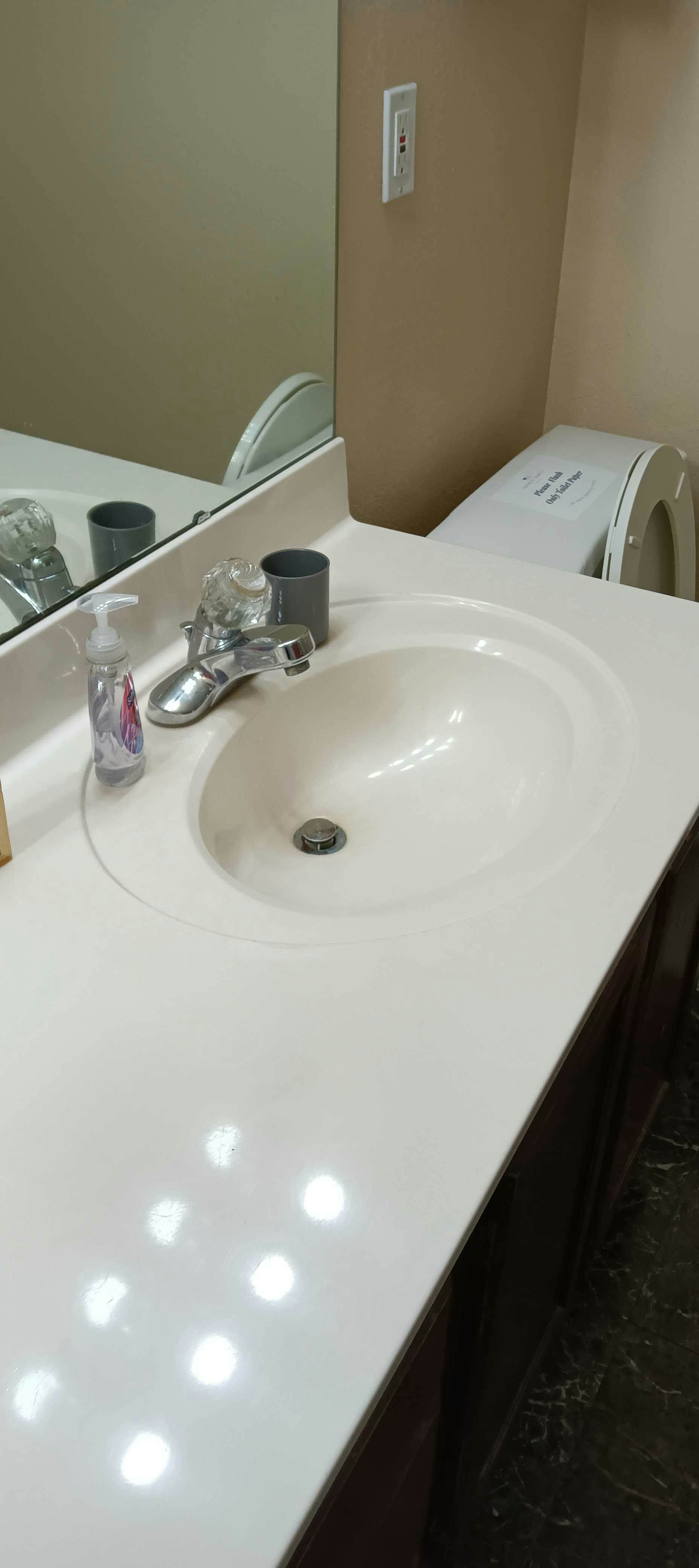 L_818Bentley_Lexington