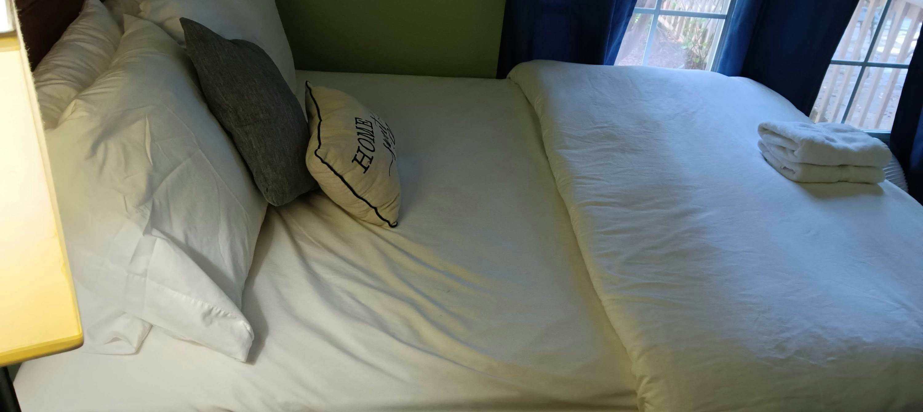 L_818Bentley_Lexington