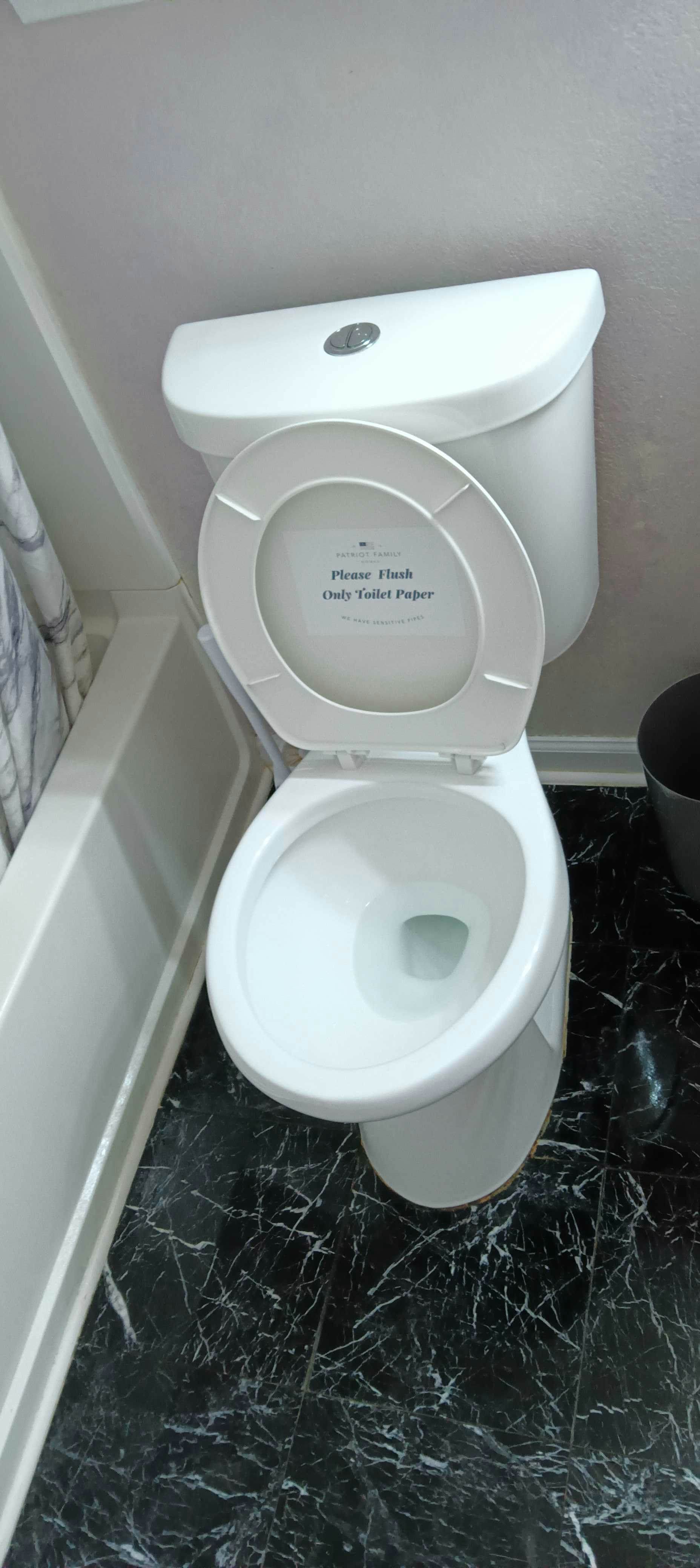 L_818Bentley_Lexington