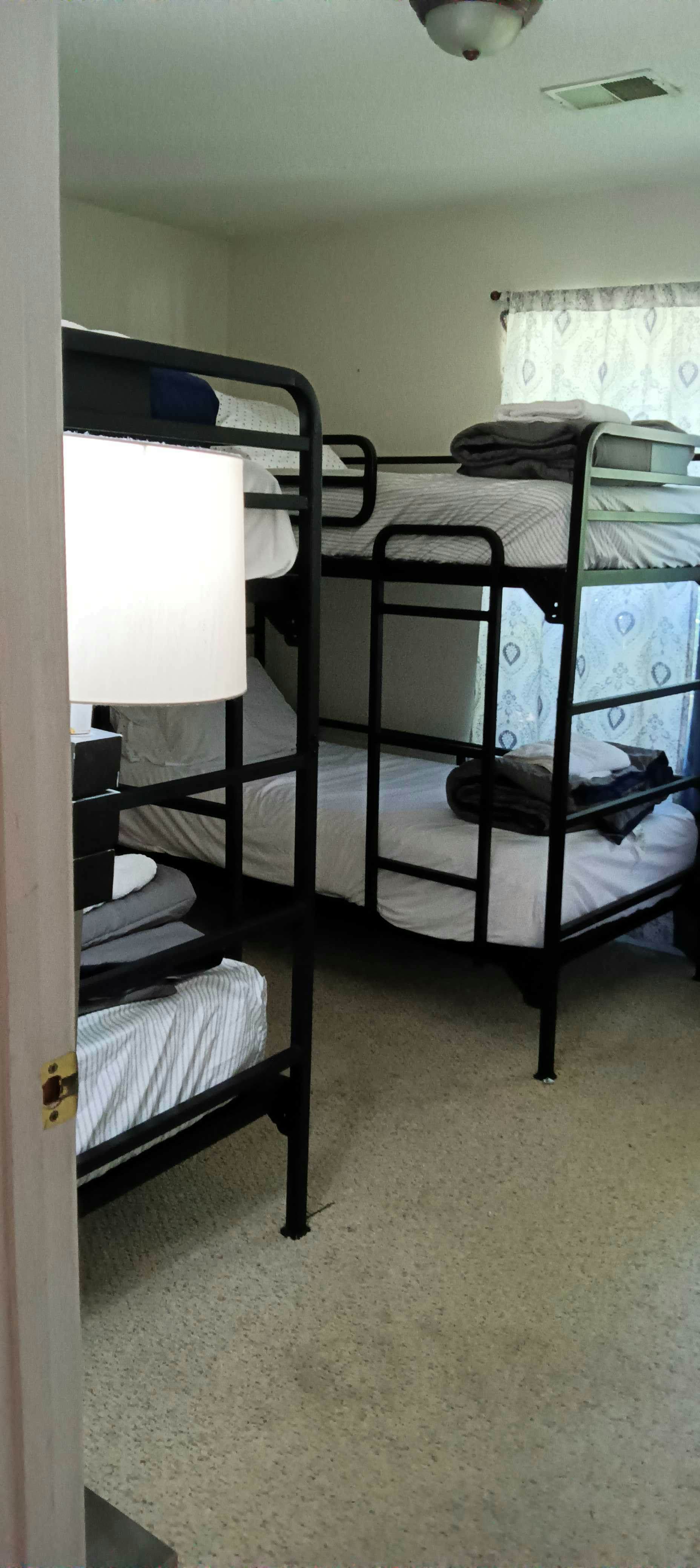 L_818Bentley_Lexington