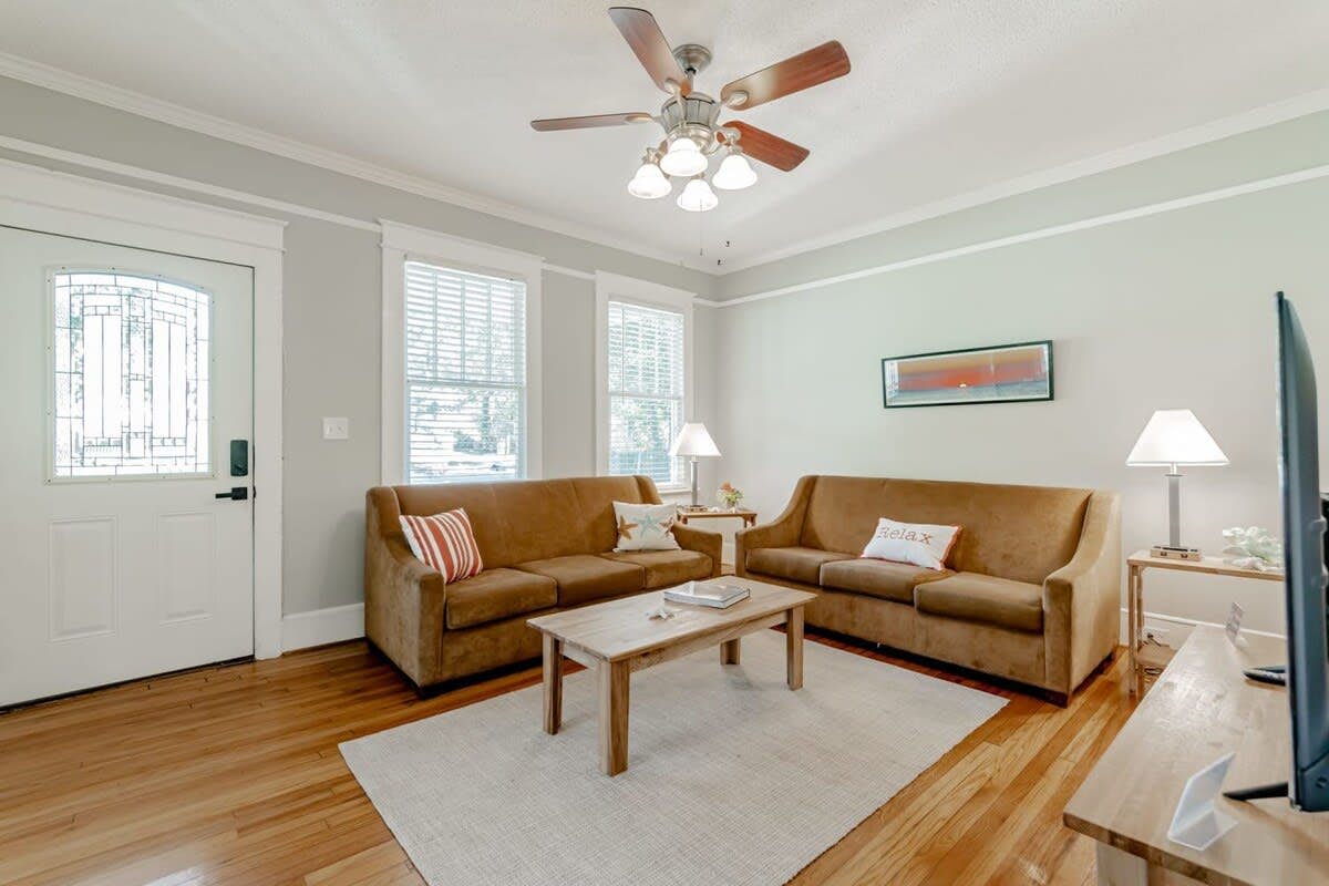 V_3915MrgrvRd_Columbia