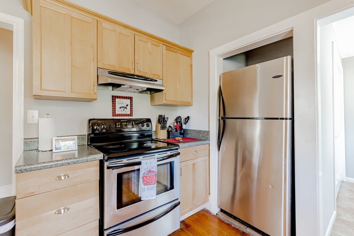 V_3915MrgrvRd_Columbia