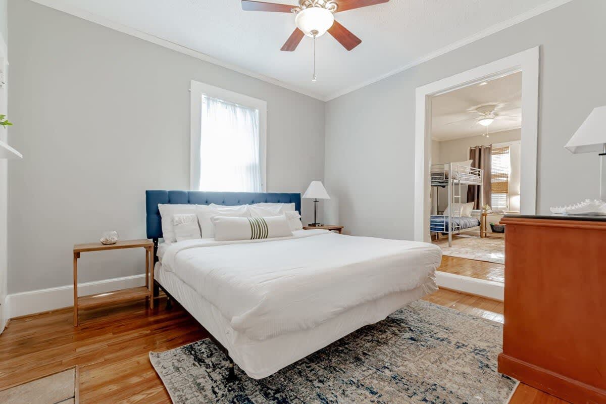 V_3915MrgrvRd_Columbia