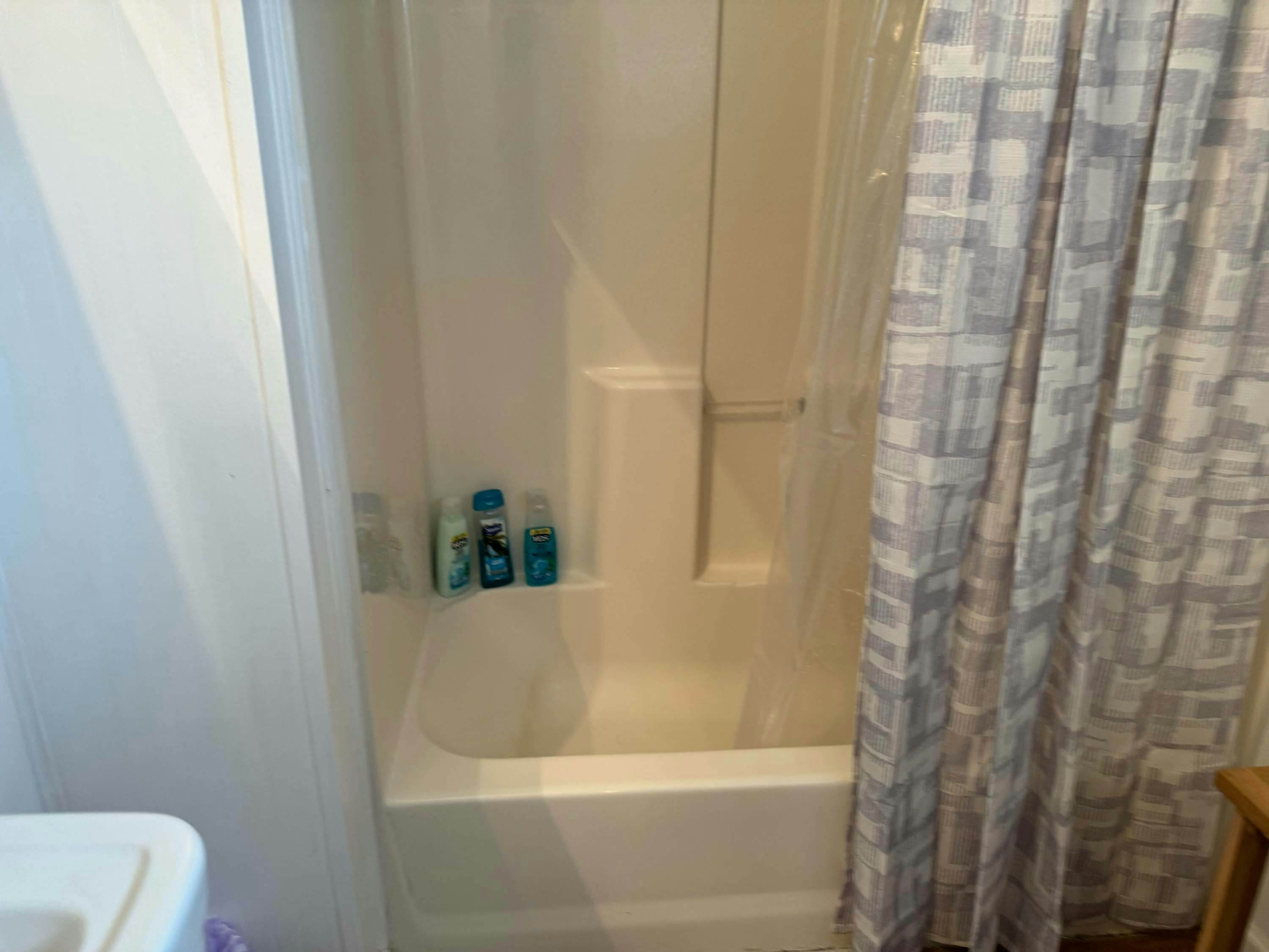 V_3915MrgrvRd_Columbia