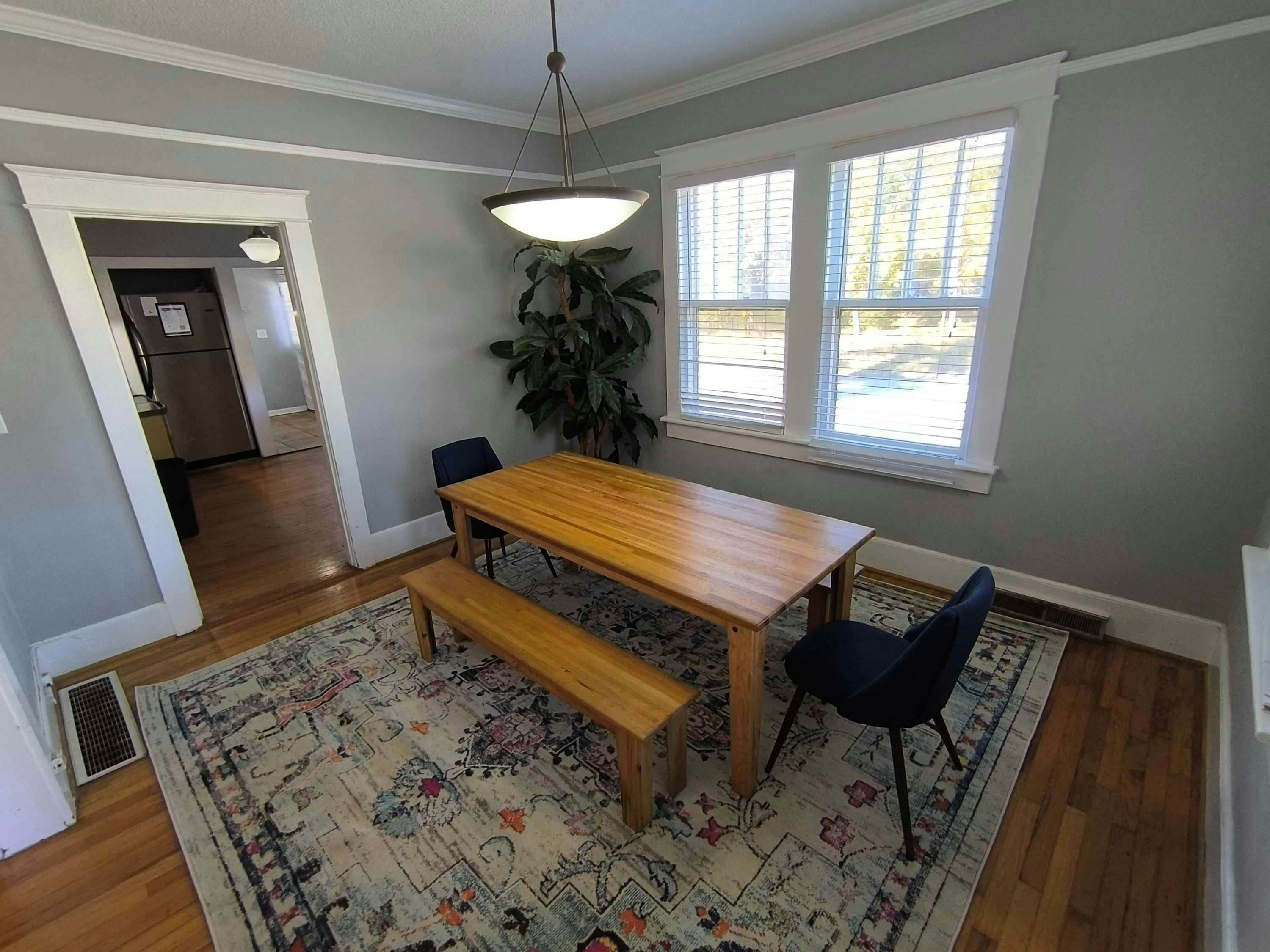 V_3915MrgrvRd_Columbia