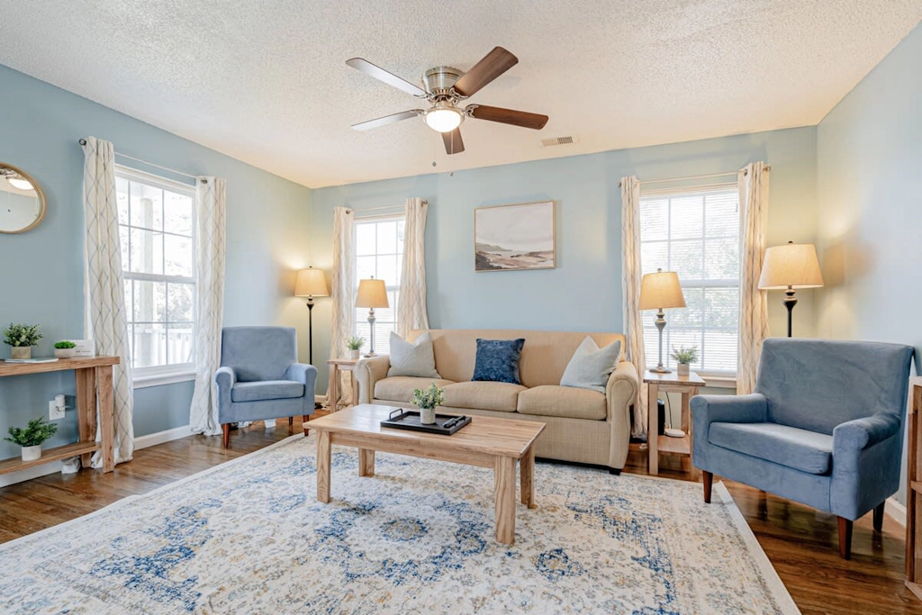 Z_4104RdgwdAv_Columbia