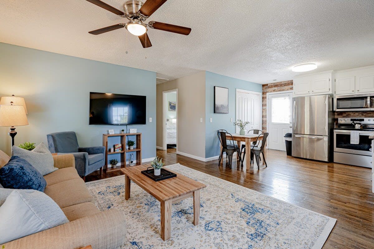 Z_4104RdgwdAv_Columbia