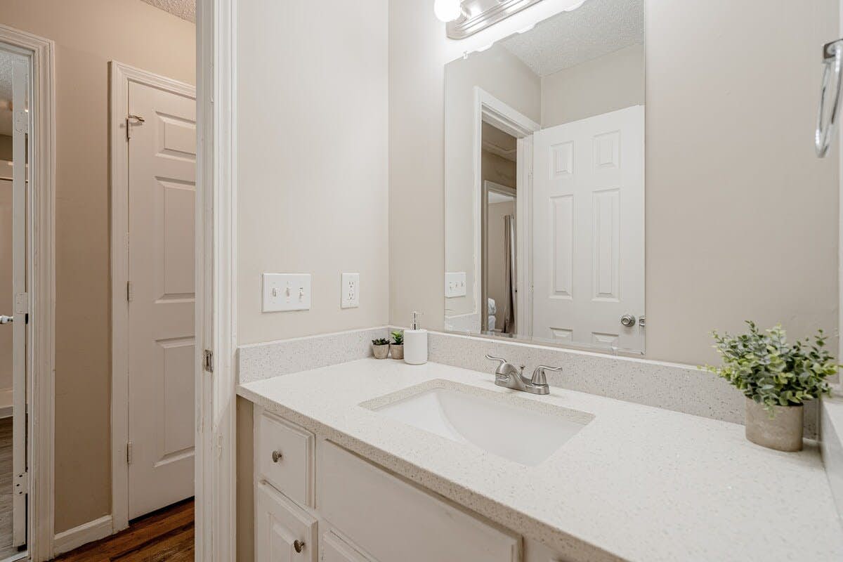 Z_4104RdgwdAv_Columbia