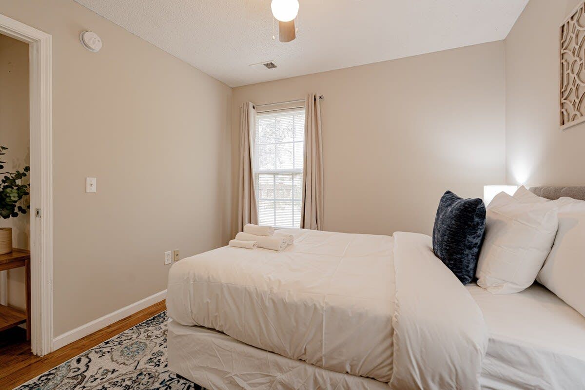 Z_4104RdgwdAv_Columbia