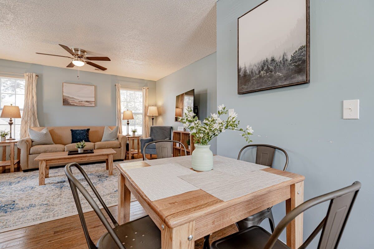 Z_4104RdgwdAv_Columbia