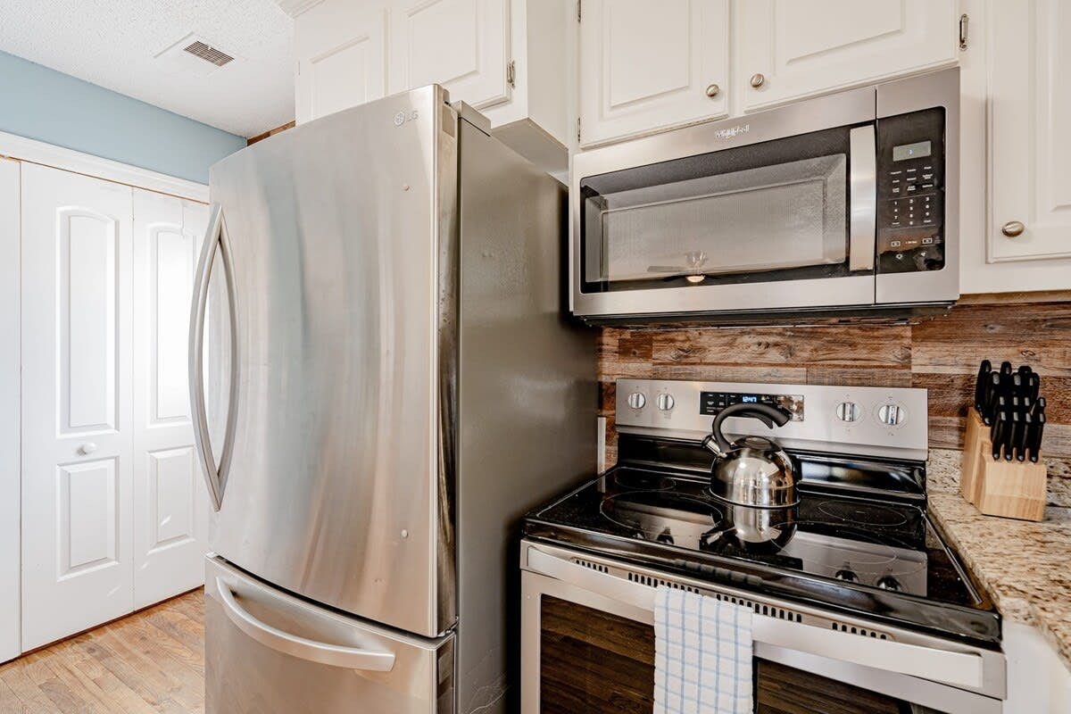 Z_4104RdgwdAv_Columbia