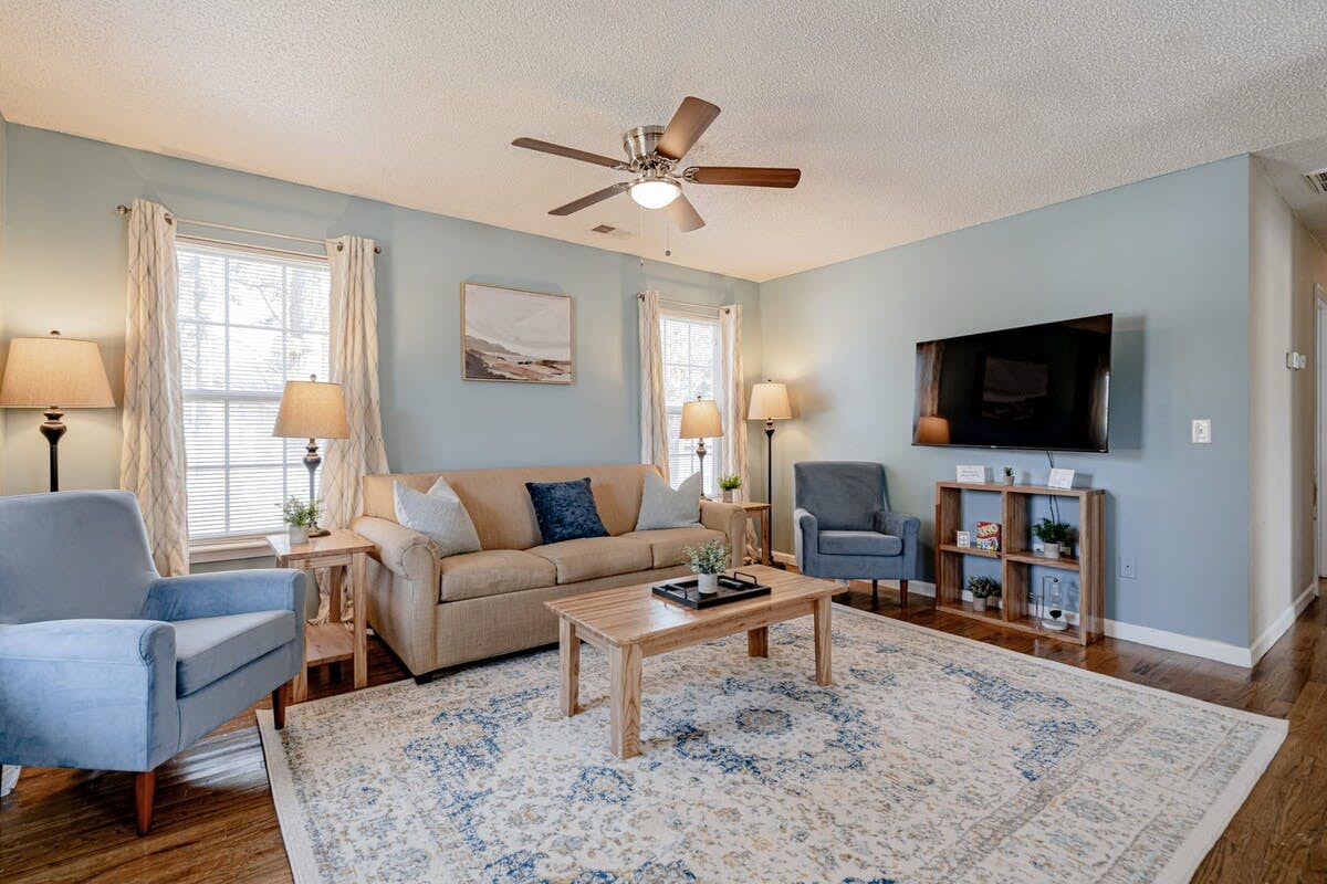 Z_4104RdgwdAv_Columbia