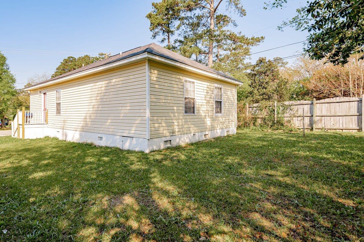 Z_4104RdgwdAv_Columbia