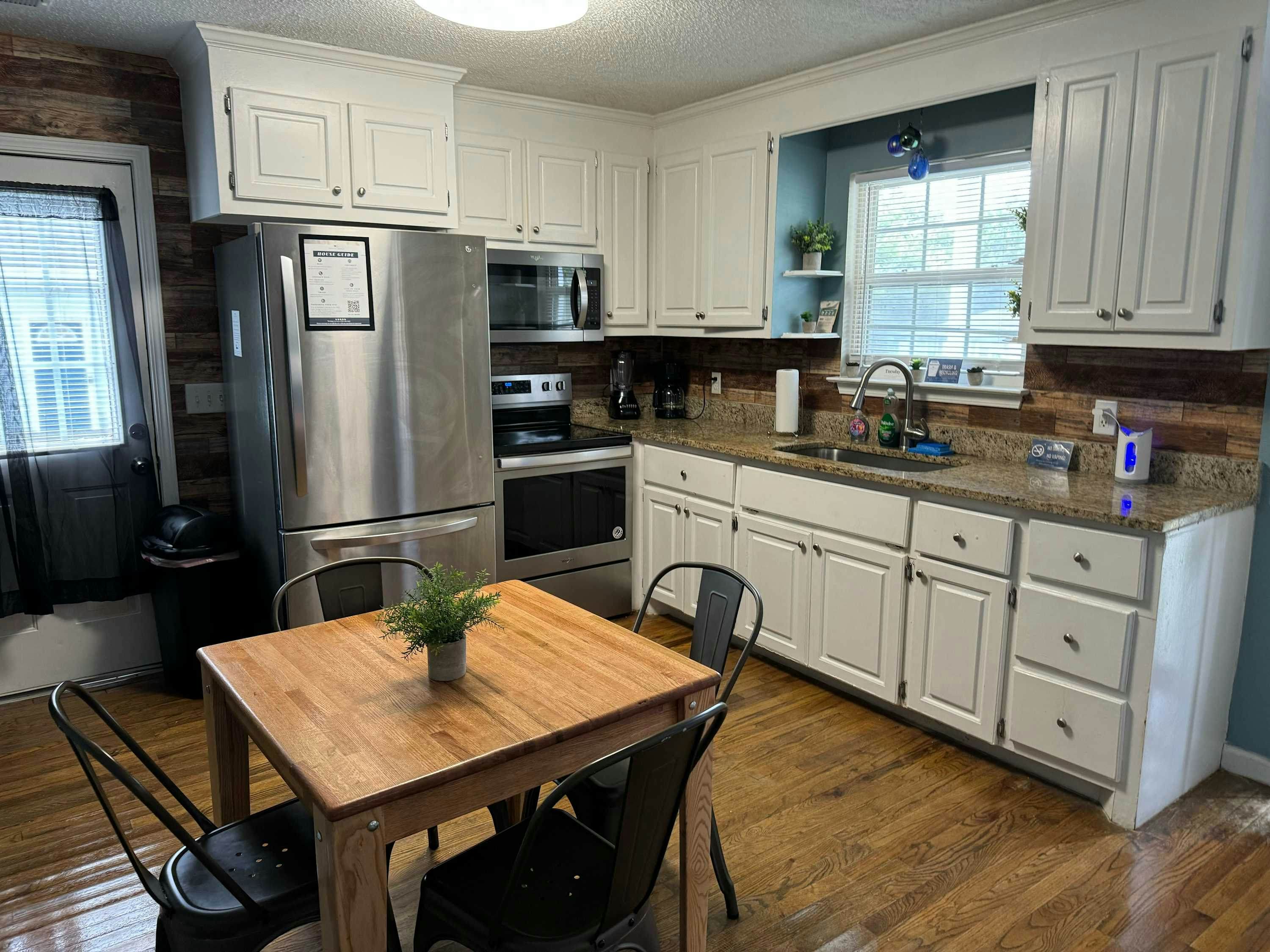 Z_4104RdgwdAv_Columbia